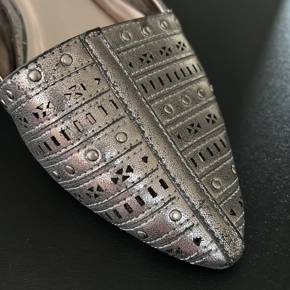 Cute Rampage Flats - Picture 3 of 7